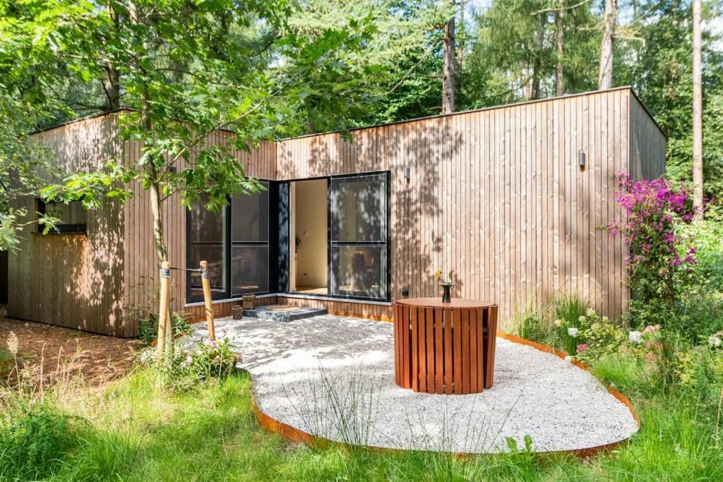 Luxe-Avontuur In Een Romantische Cabin In Het Bos Stekene Eksteriør bilde
